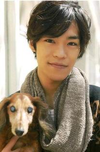 日本小野贤章,日本声优界的璀璨明星