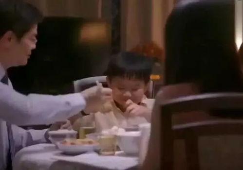 比吃视频短片,揭秘美食背后的故事与情感