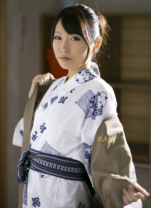 有村千佳在线视频,在线视频中的魅力演绎